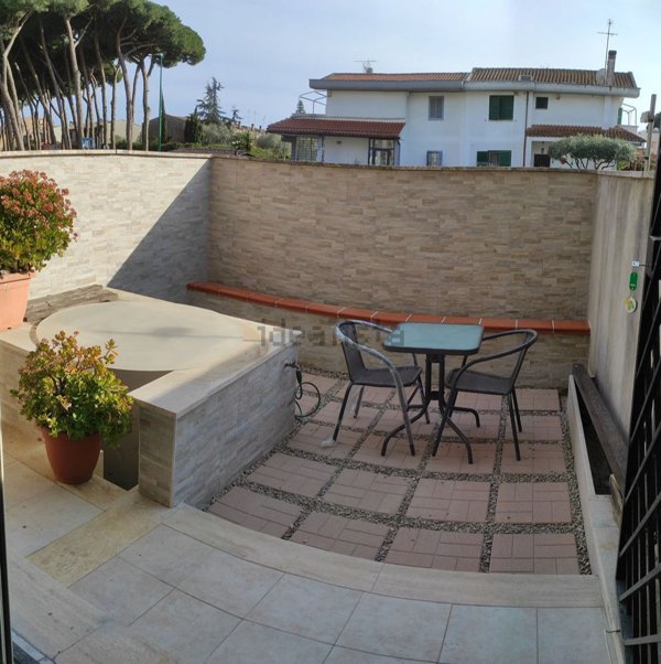 casa indipendente in affitto ad Anzio in zona Mare