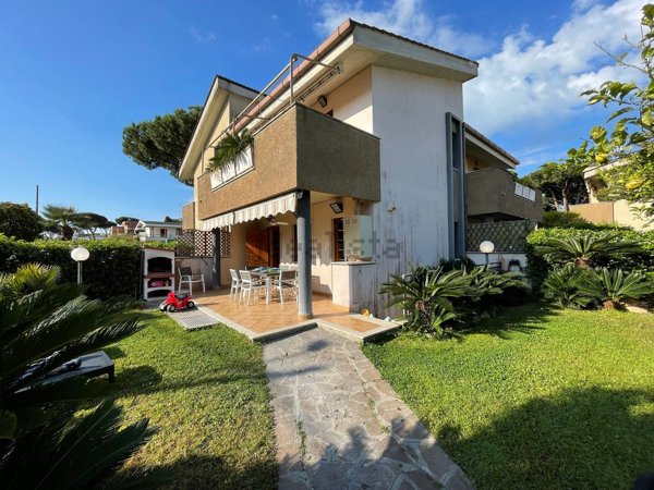 esavano in affitto ad Anzio in zona Mare