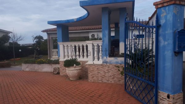 casa indipendente in affitto ad Anzio in zona Mare