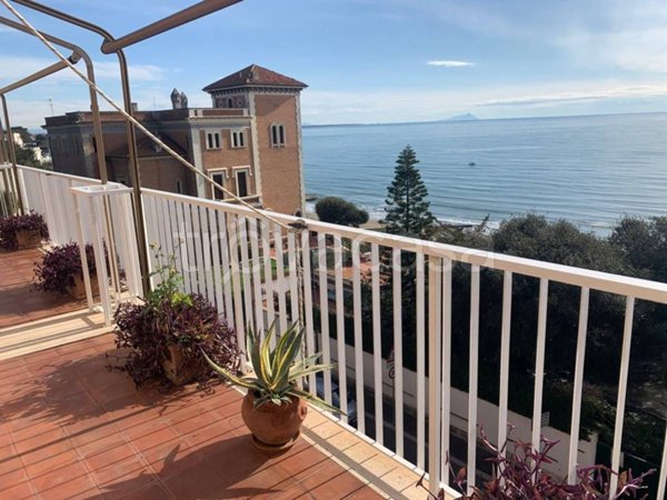 appartamento in affitto ad Anzio in zona Mare