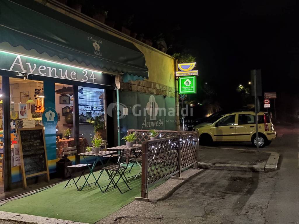 locale commerciale in affitto ad Anzio