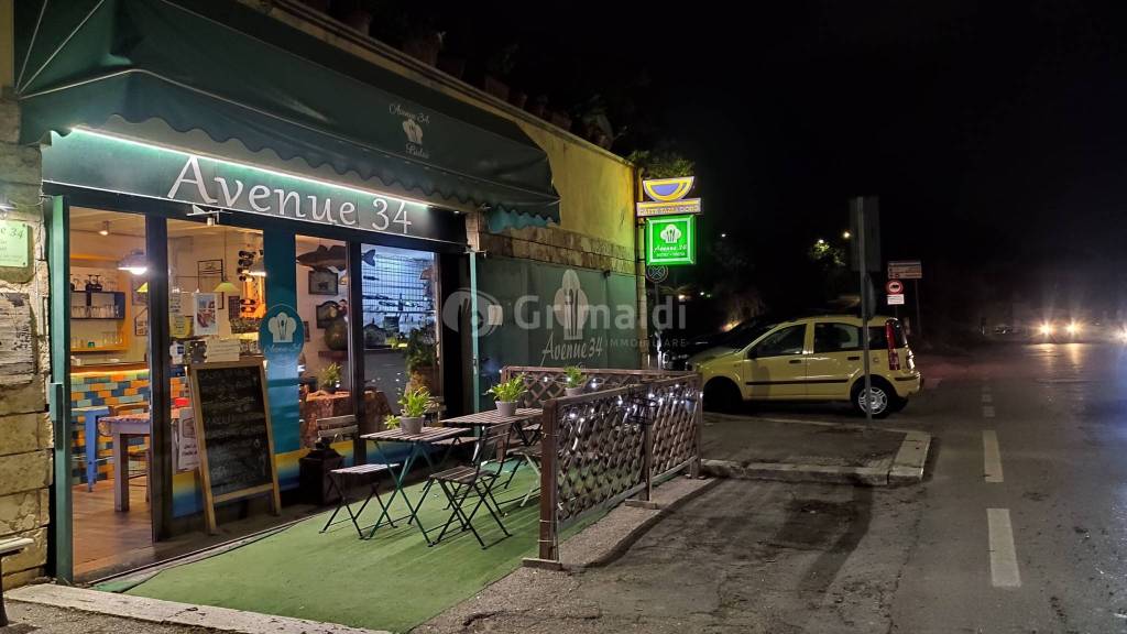 negozio in affitto ad Anzio