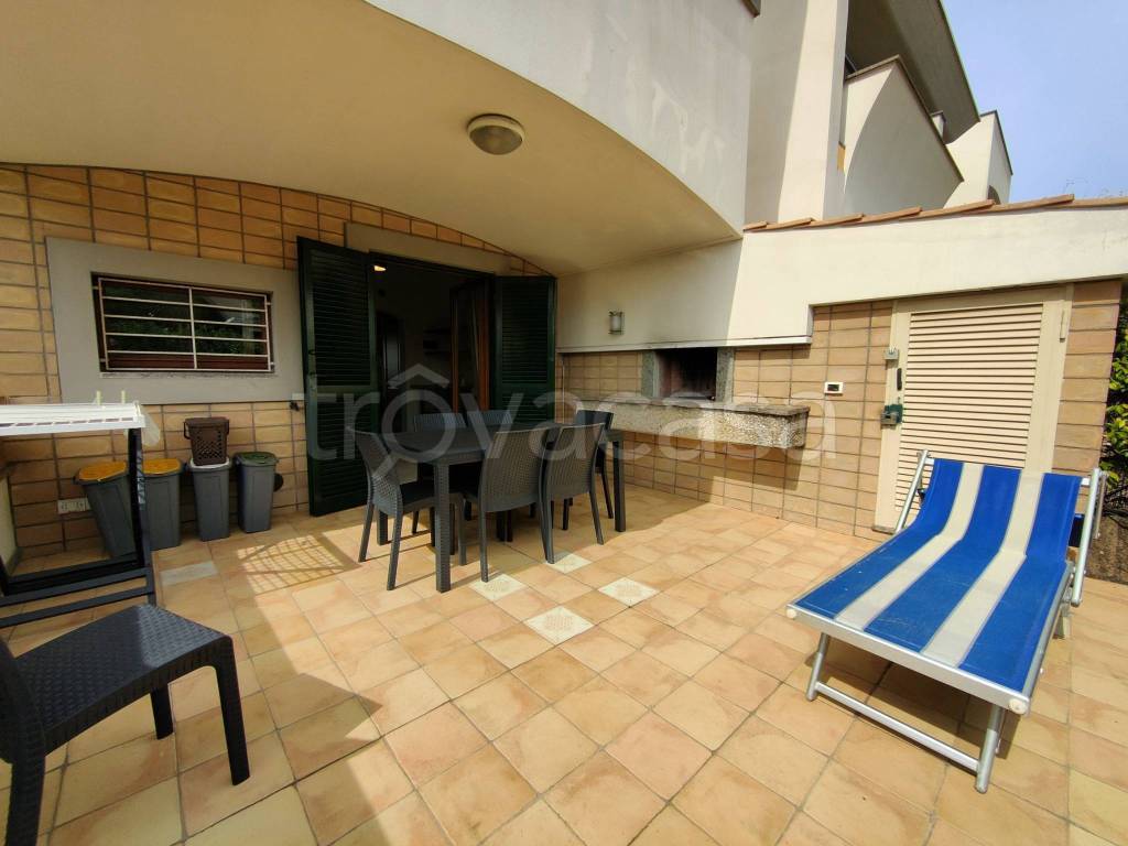 casa indipendente in affitto ad Anzio in zona Mare