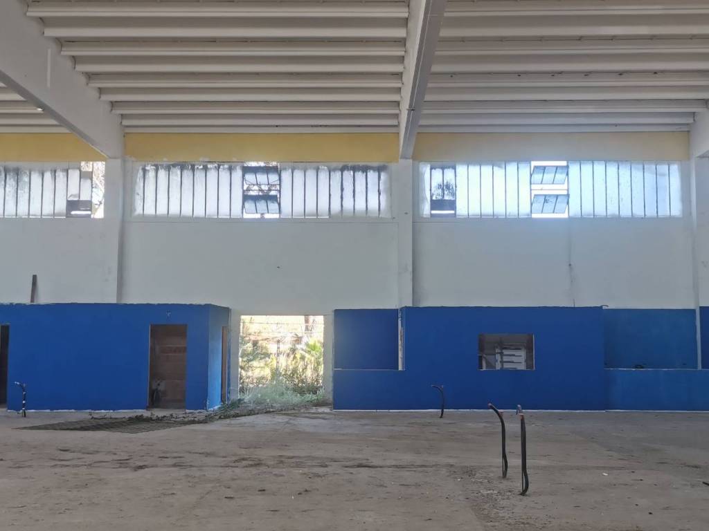 locale commerciale in affitto ad Anzio in zona Stazione