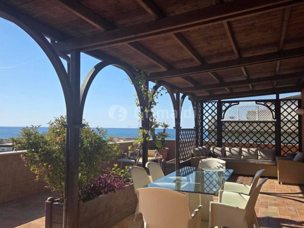 appartamento in affitto ad Anzio in zona Mare