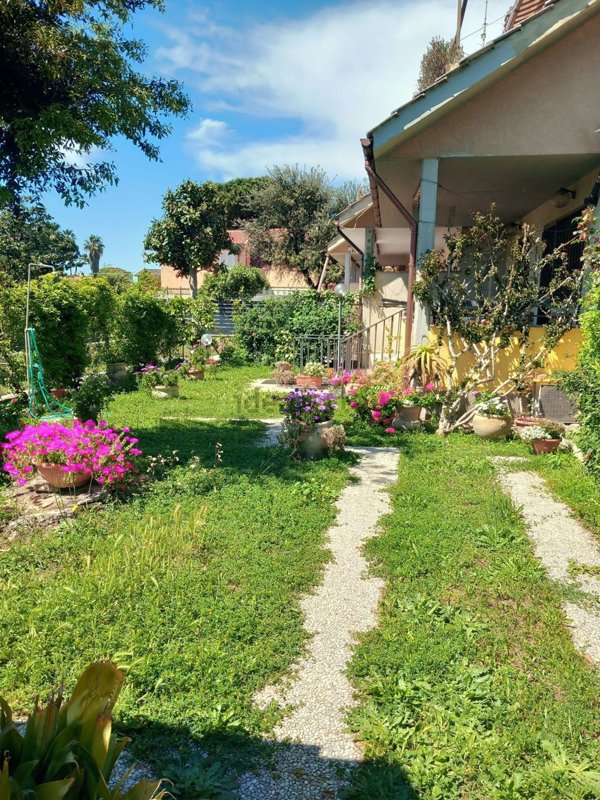 appartamento in affitto ad Anzio in zona Cincinnato