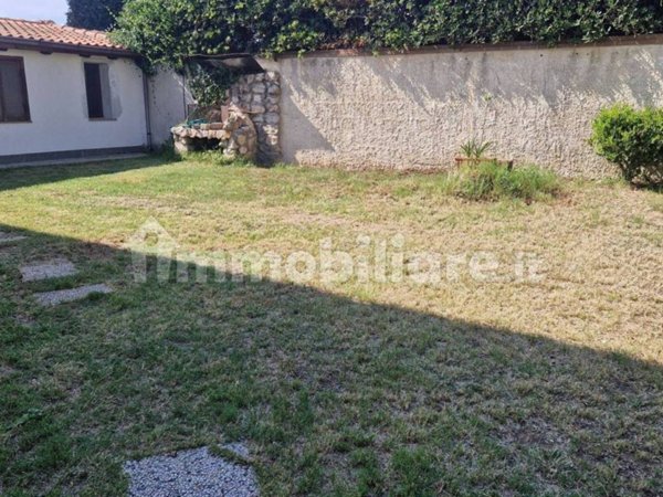 casa indipendente in affitto ad Anzio in zona Lido dei Pini