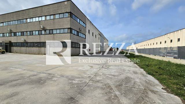 locale commerciale in affitto ad Anzio