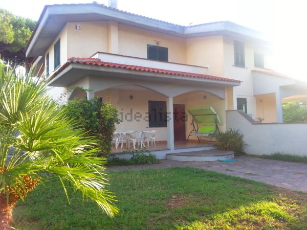 casa indipendente in affitto ad Anzio in zona Villa Claudia