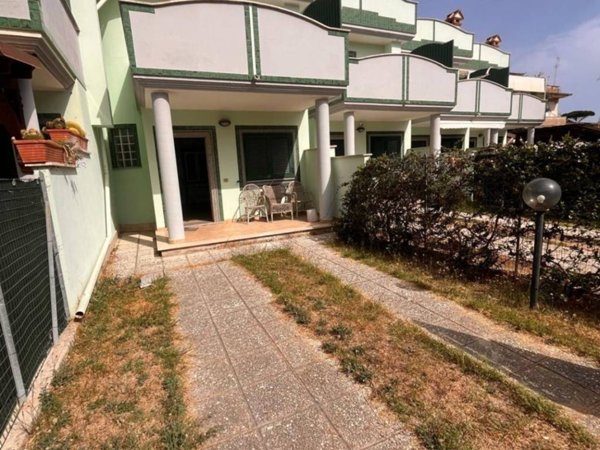 casa indipendente in affitto ad Anzio in zona Mare