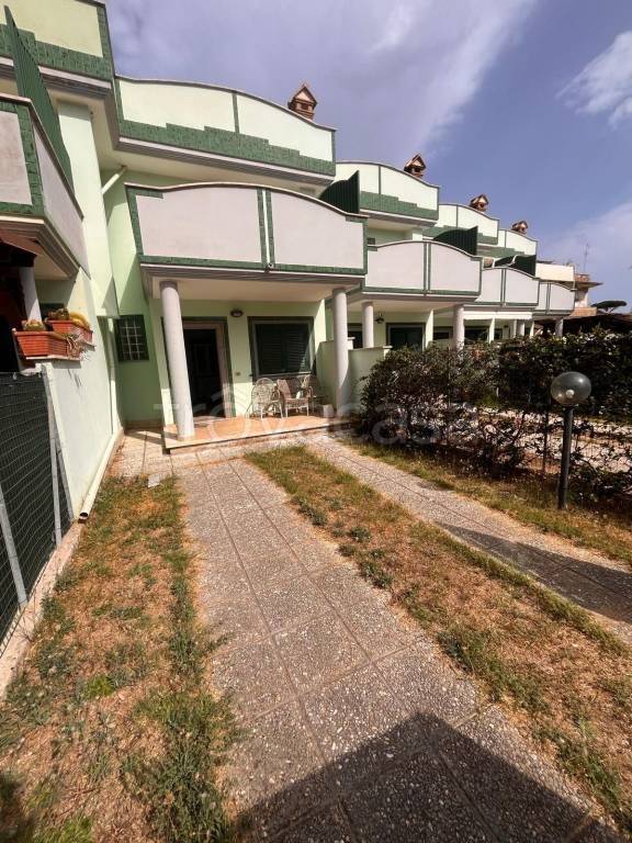 casa indipendente in affitto ad Anzio in zona Mare