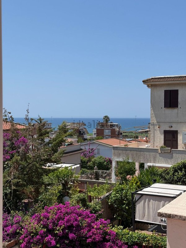 appartamento in affitto ad Anzio in zona Marechiaro