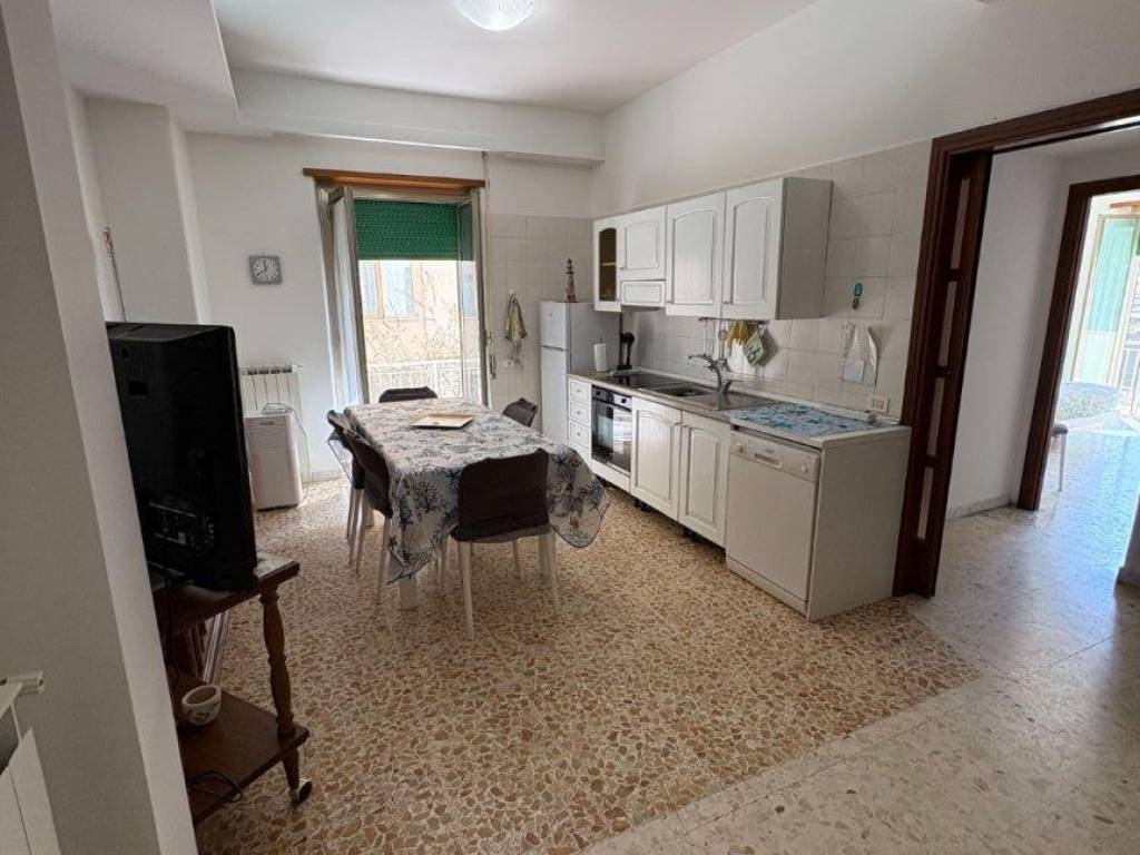 appartamento in affitto ad Anzio in zona Mare