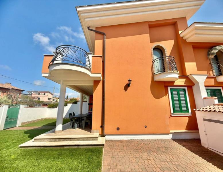 casa indipendente in affitto ad Anzio in zona Lido dei Pini