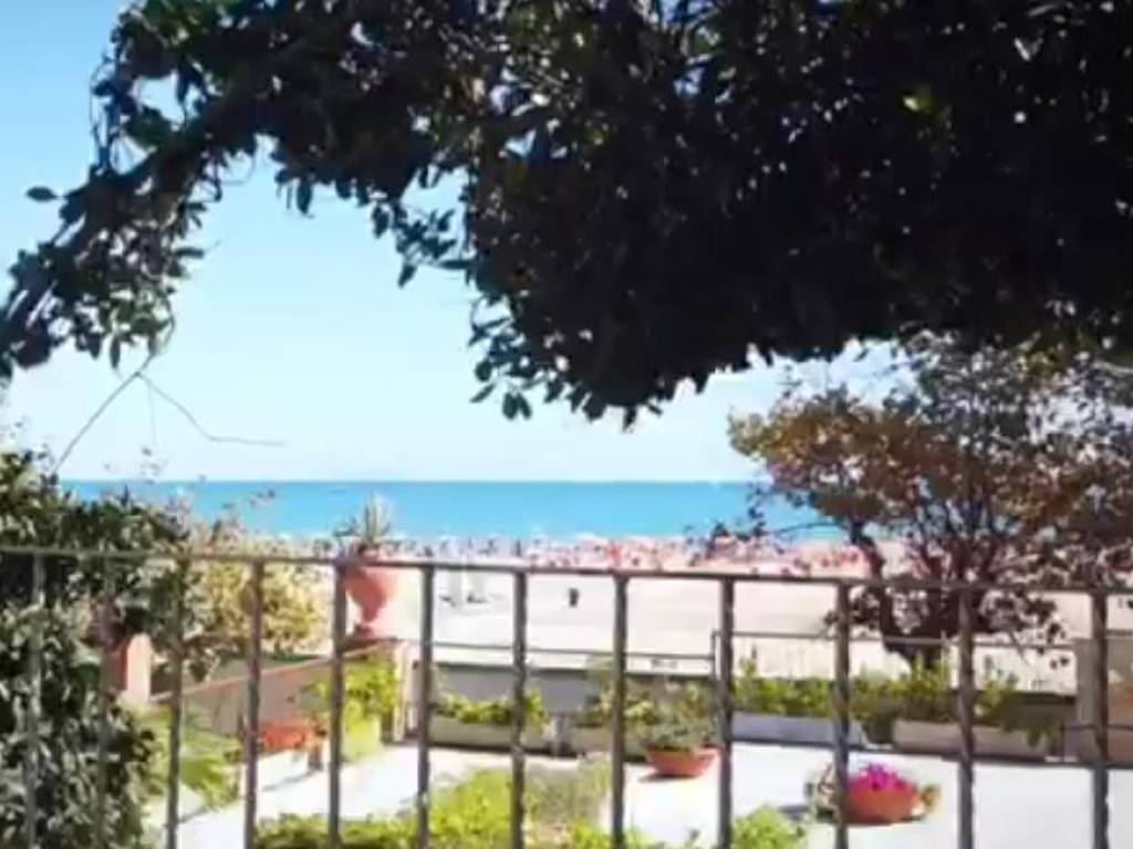 appartamento in affitto ad Anzio in zona Mare