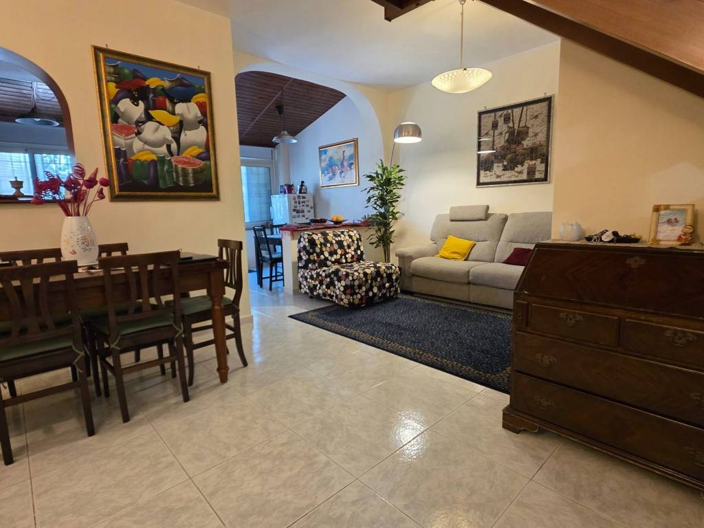 casa indipendente in affitto ad Anzio