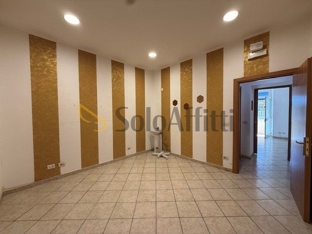 ufficio in affitto ad Anzio