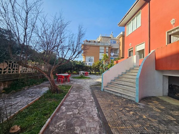 appartamento in affitto ad Anzio in zona Mare