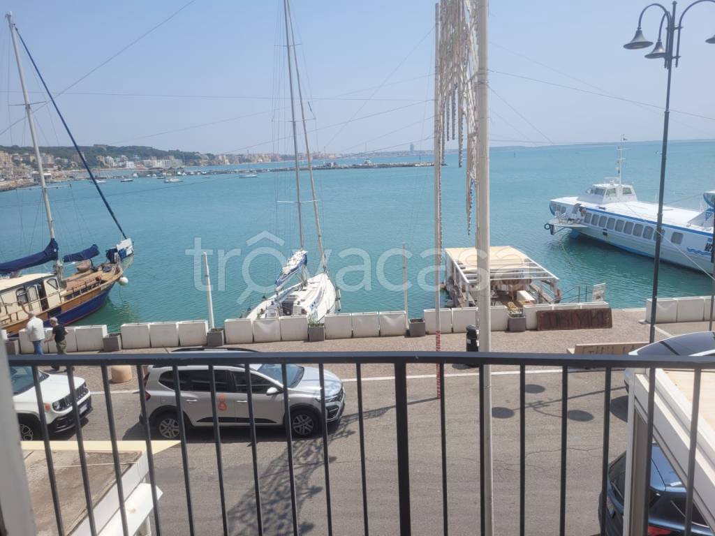 appartamento in affitto ad Anzio in zona Mare