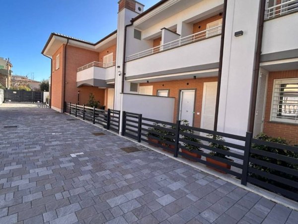 appartamento in affitto ad Anzio in zona Mare