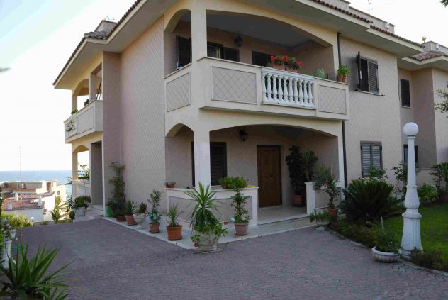 casa indipendente in affitto ad Anzio in zona Mare