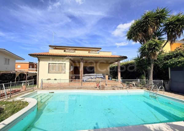 casa indipendente in affitto ad Anzio in zona Lido dei Pini