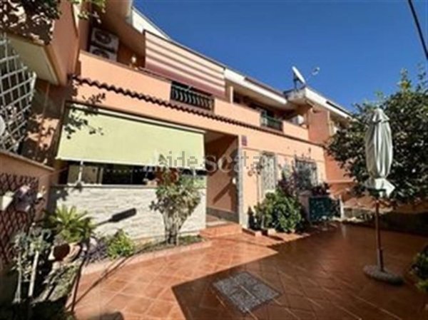 casa indipendente in affitto ad Anzio in zona Villa Claudia