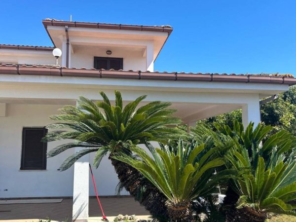 casa indipendente in affitto ad Anzio in zona Mare