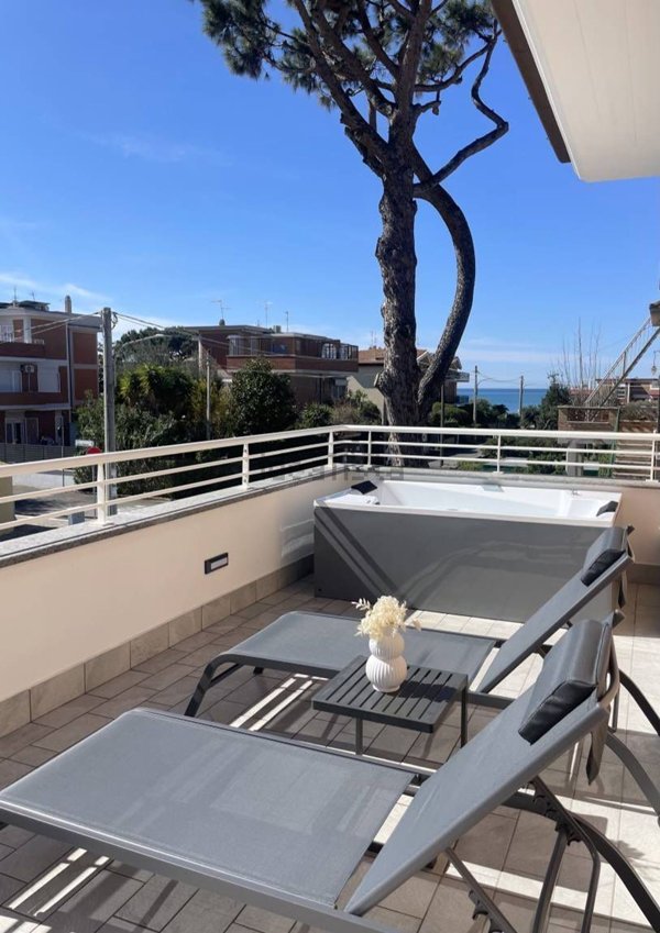 appartamento in affitto ad Anzio in zona Mare