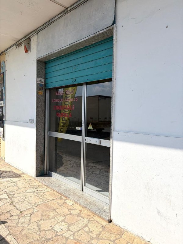 locale commerciale in affitto ad Anzio