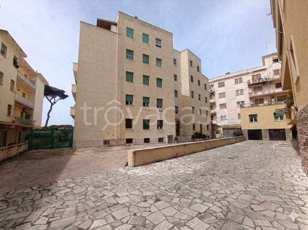 appartamento in affitto ad Anzio in zona Stazione