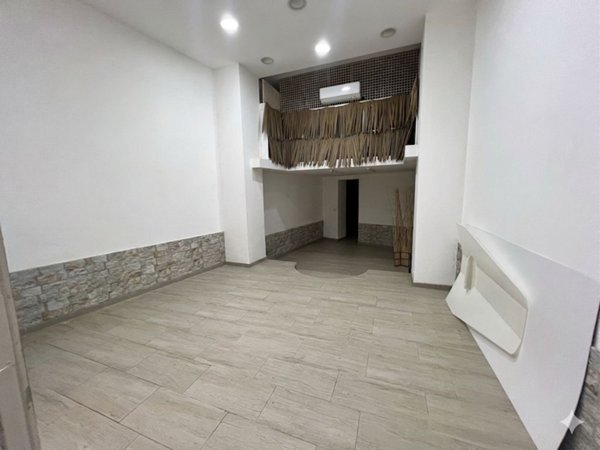 locale commerciale in affitto ad Anzio