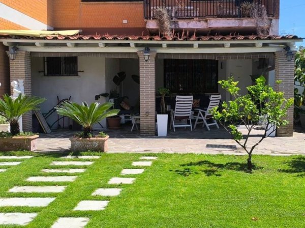 casa indipendente in affitto ad Anzio in zona Mare