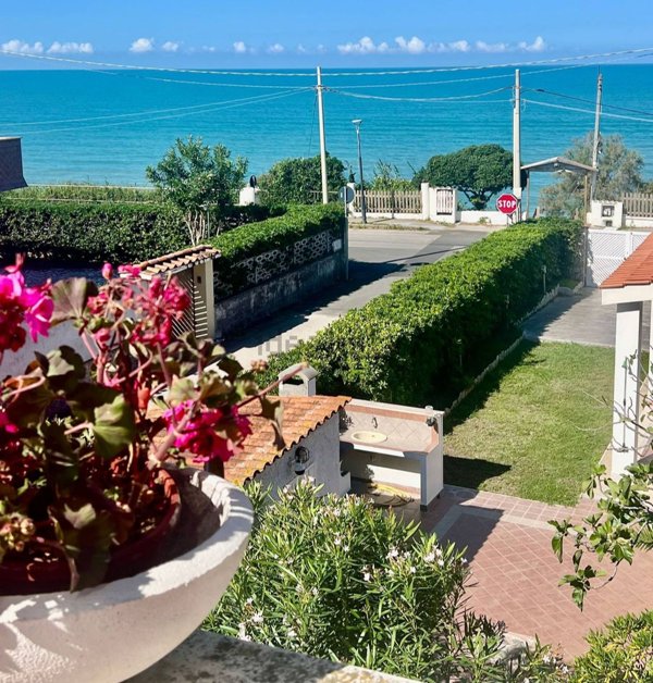 appartamento in affitto ad Anzio