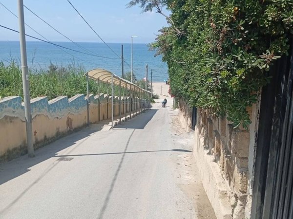 casa indipendente in affitto ad Anzio in zona Mare