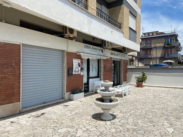 locale commerciale in affitto ad Anzio