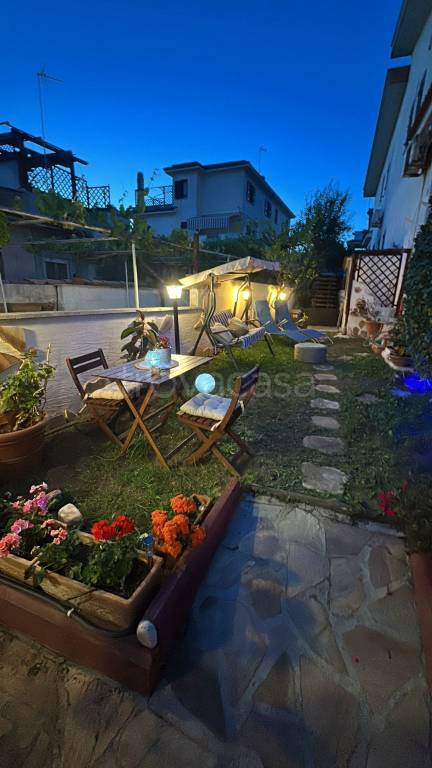 casa indipendente in affitto ad Anzio in zona Marechiaro