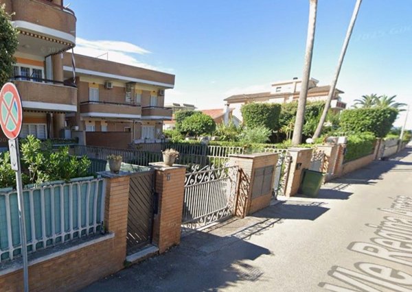 locale di sgombero in affitto ad Anzio in zona Mare
