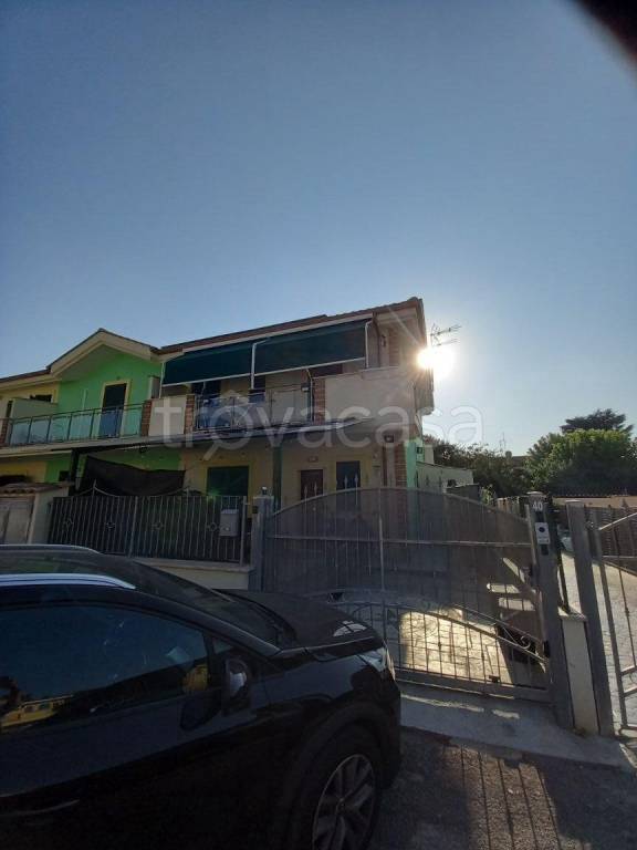 casa indipendente in affitto ad Anzio in zona Villa Claudia