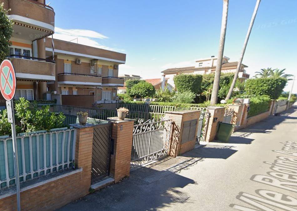 locale commerciale in affitto ad Anzio in zona Mare