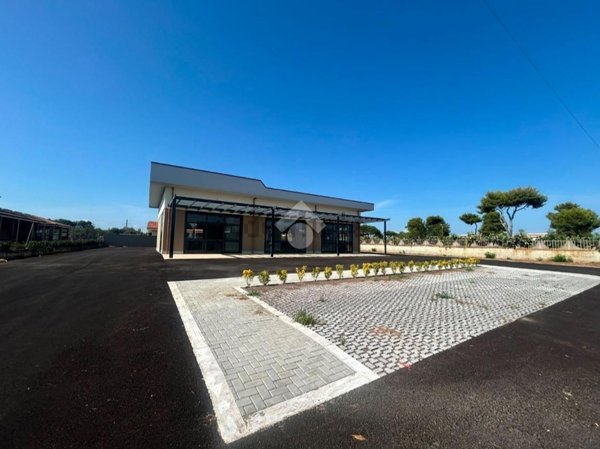 locale commerciale in affitto ad Anzio