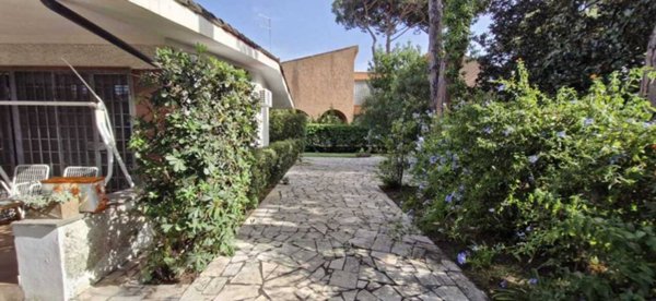 casa indipendente in affitto ad Anzio in zona Mare