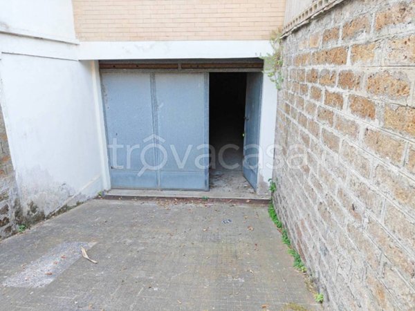 locale di sgombero in affitto ad Anzio in zona Mare