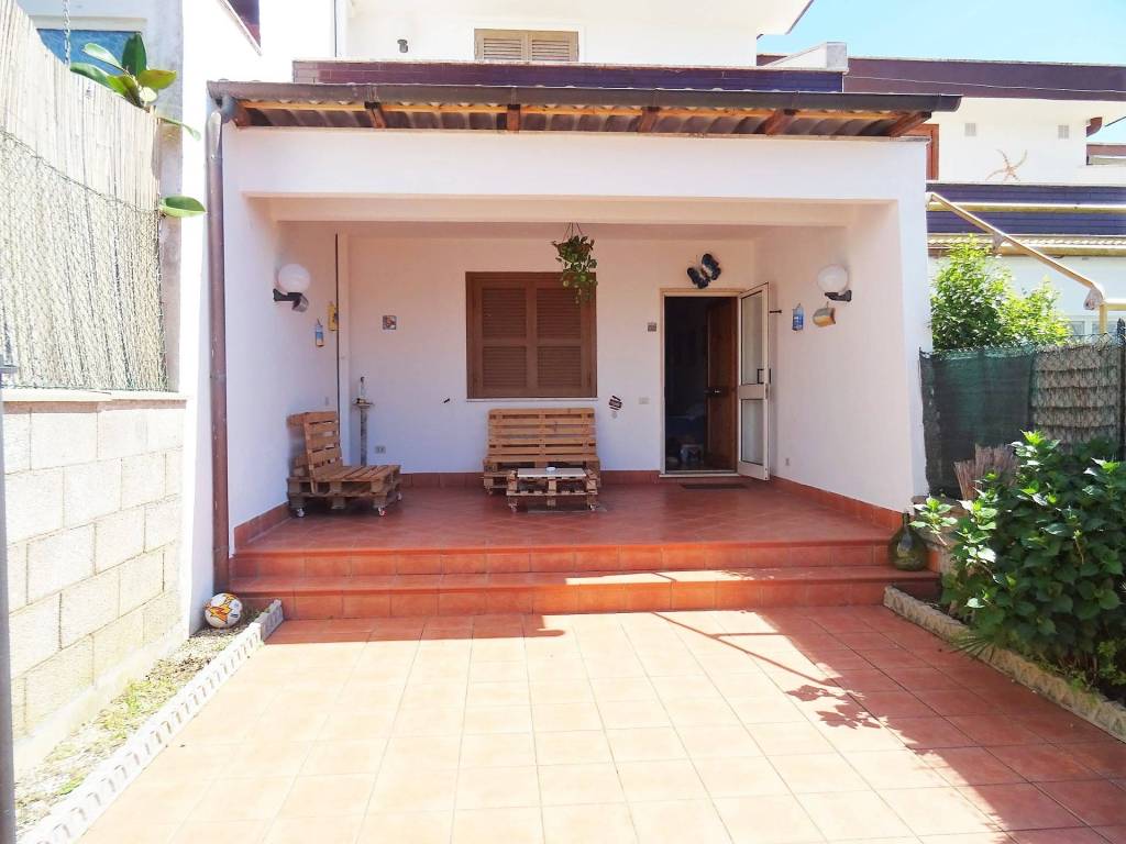 casa indipendente in affitto ad Anzio in zona Stazione