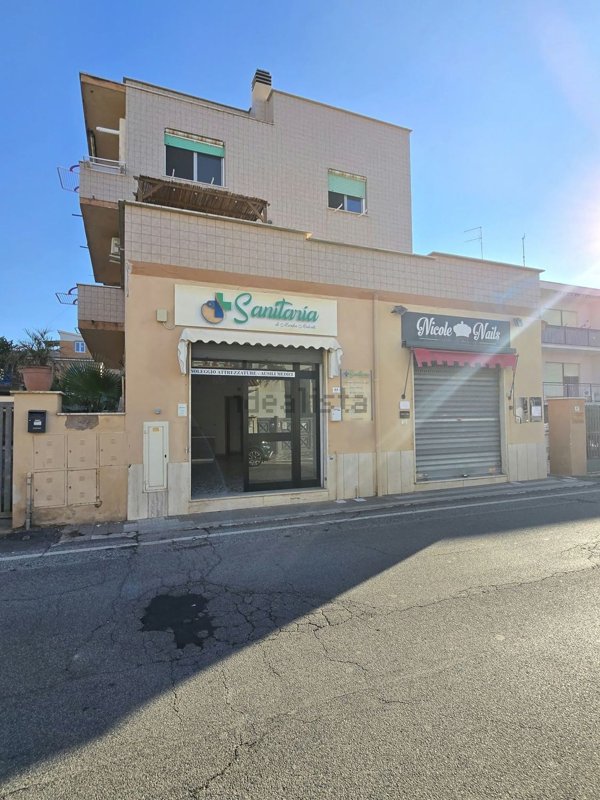 locale commerciale in affitto ad Anzio in zona Anzio Colonia