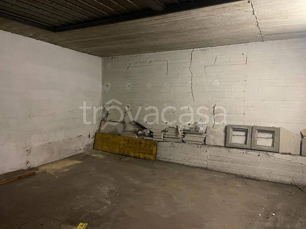 locale commerciale in affitto ad Ariccia