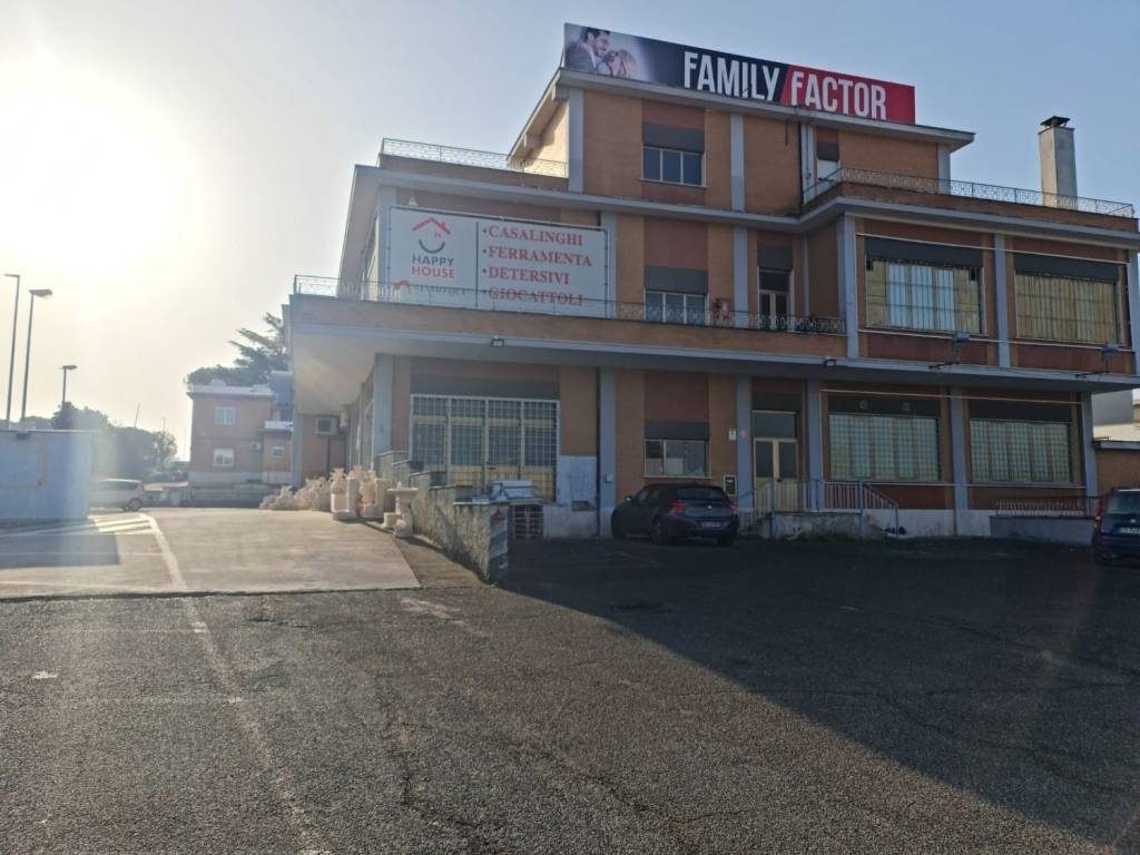 negozio in affitto ad Ariccia
