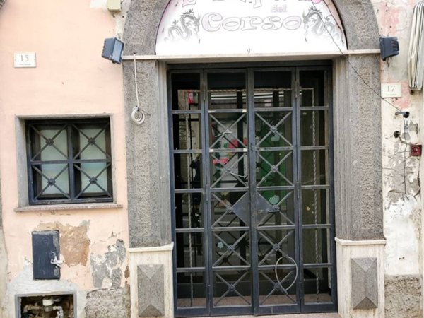 negozio in affitto ad Ariccia