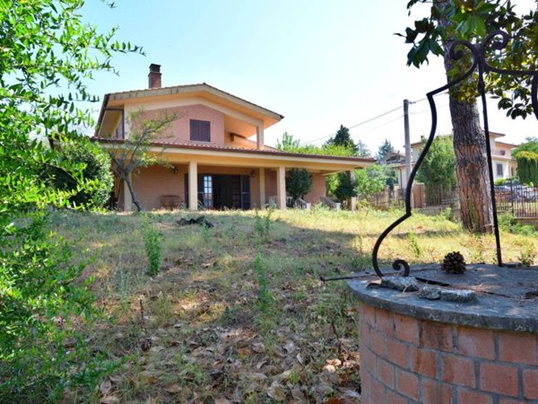 casa indipendente in affitto ad Ariccia