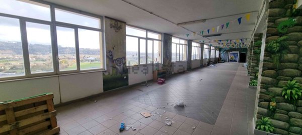 locale commerciale in affitto ad Ariccia